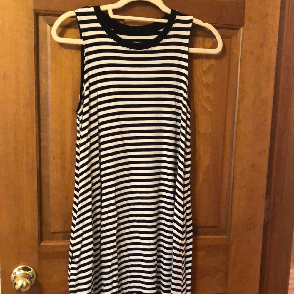 Black and White Striped Sleeveless Dress